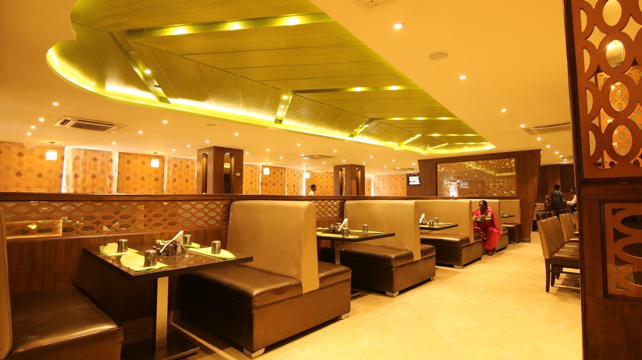 Hotel Sri Nandi Comforts Bangalore Exterior foto